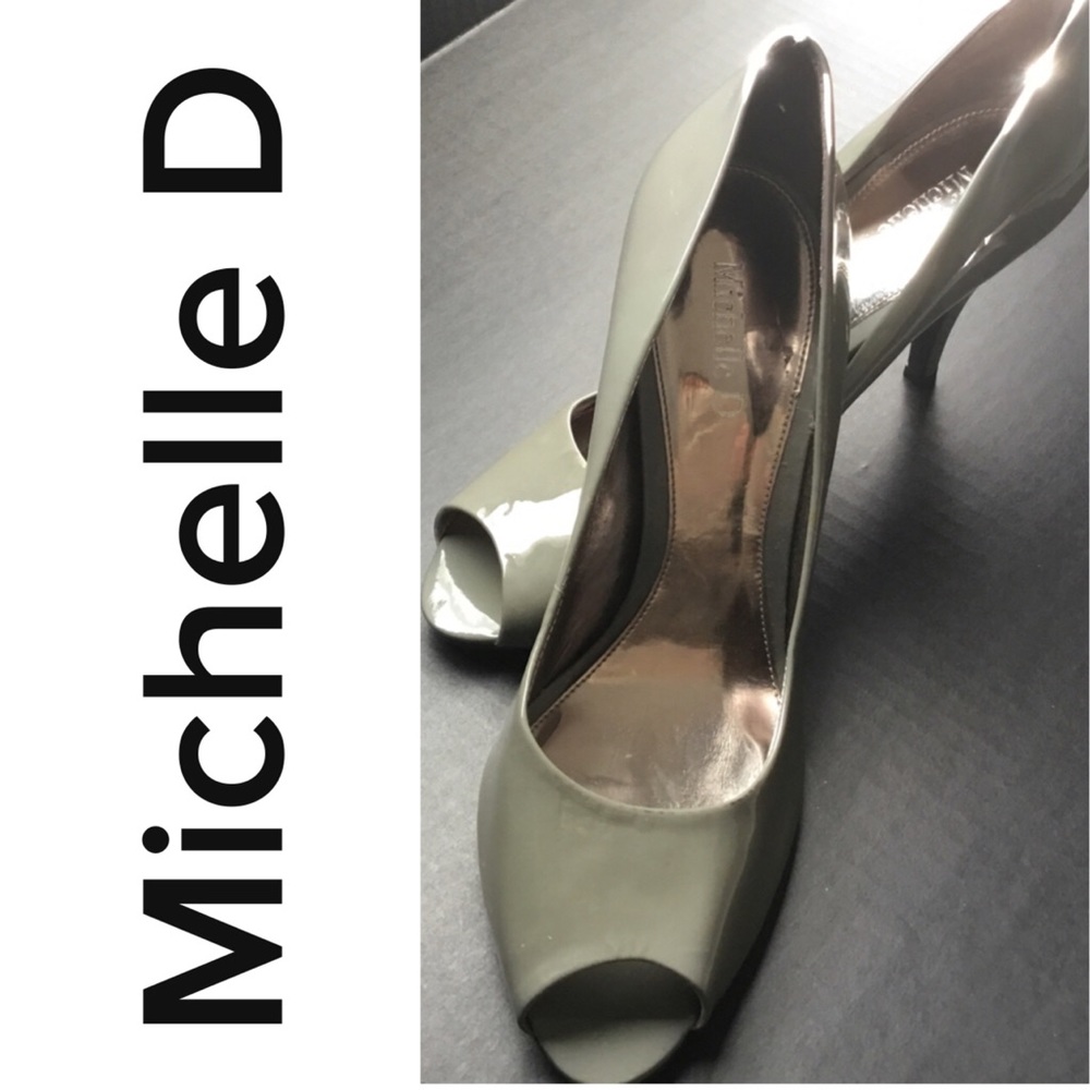 MICHELLE D WOMEN’S PUMPS